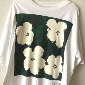 Uniqlo Andy Warhol flowers